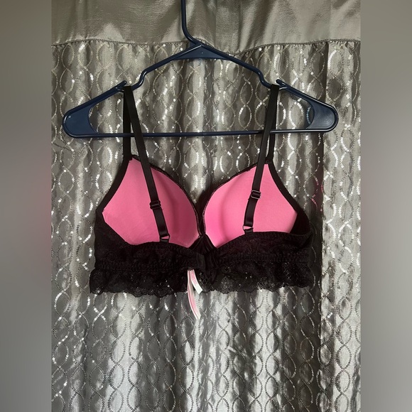 Pink Victoria’s Secret Black Lace Push Up Bra Size L - Picture 5 of 6